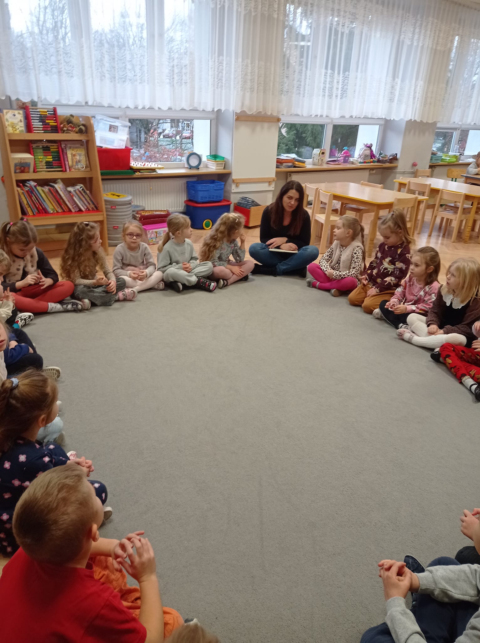 419735901_389265290160865_2880135224893338987_n